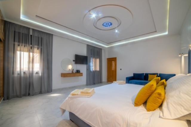 Riad Gold Azrou Luaran gambar